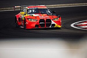 Liderzy rozbili się w opóźnionym wyścigu DTM