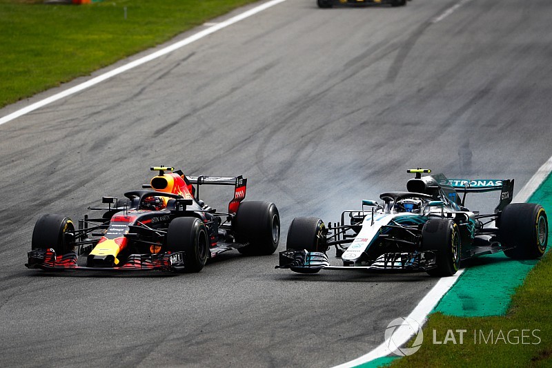 Bottas a második helyért harcolhatott volna, ha nem ütközik Verstappennel