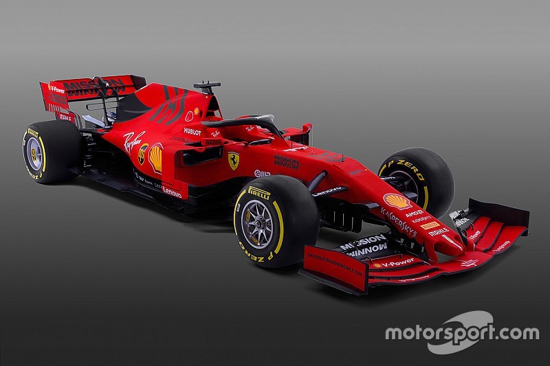 Ferrari, 2019 F1 aracı SF90'ı tanıttı!