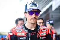 Vi&ntilde;ales: "Me veo rejuvenecido, aqu&iacute; ya s&eacute; que ser&eacute; r&aacute;pido"
