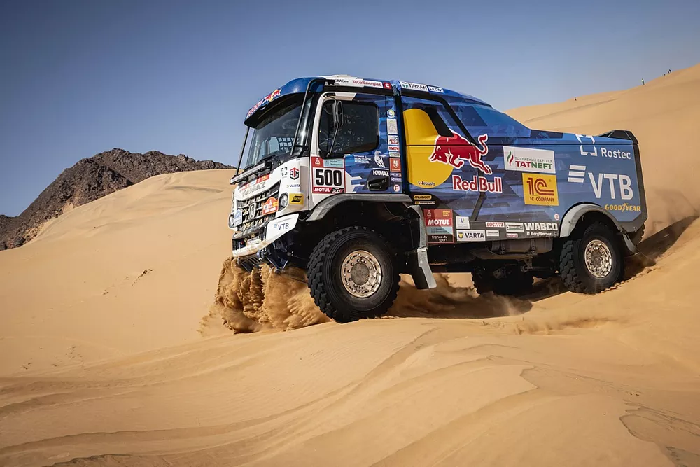 #500 Kamaz - Master: Dmitry Sotnikov, Ruslan Akhmadeev, Ilgiz Akhmetzianov