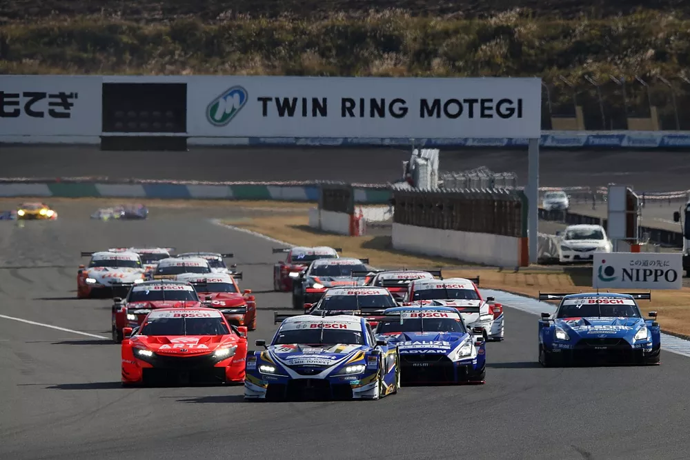 GT500 start action