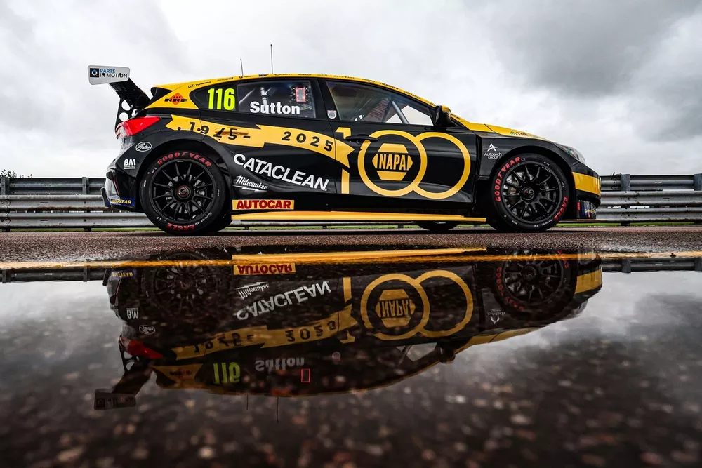 Ashley Sutton, NAPA Racing UK Ford Focus ST
