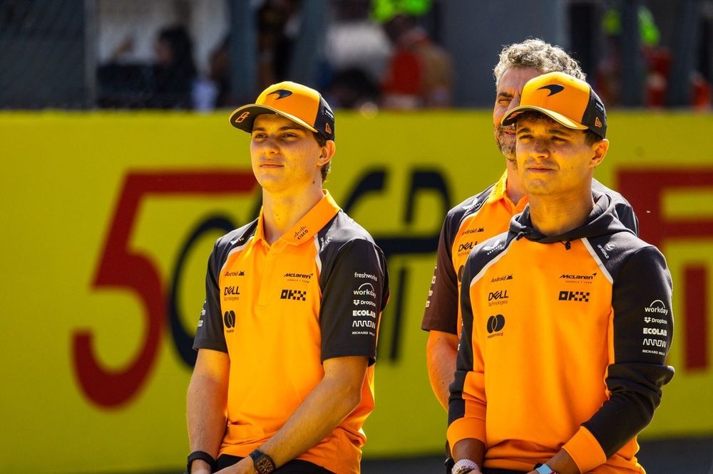 Lando Norris, McLaren, Oscar Piastri, McLaren, Andrea Stella, McLaren