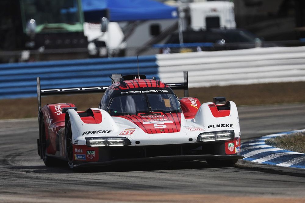 #5 Porsche Penske Motorsport Porsche 963: Dane Cameron, Michael Christensen, Frédéric Makowiecki