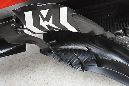 Ferrari: nuovi bargeboard con più coltelli sul pavimento