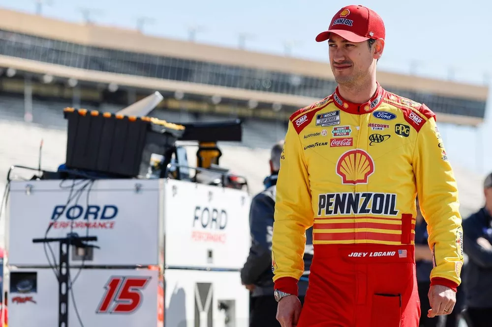 Joey Logano, Team Penske, Shell Pennzoil Ford Mustang