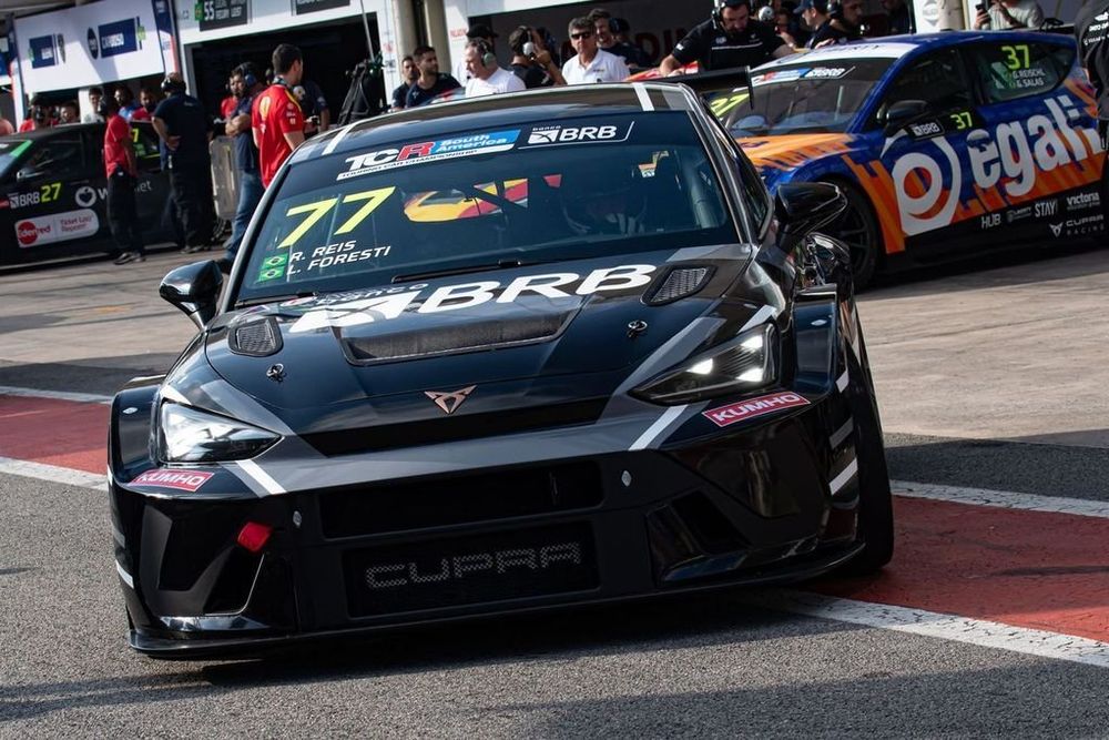 Reis e Foresti; TCR South America