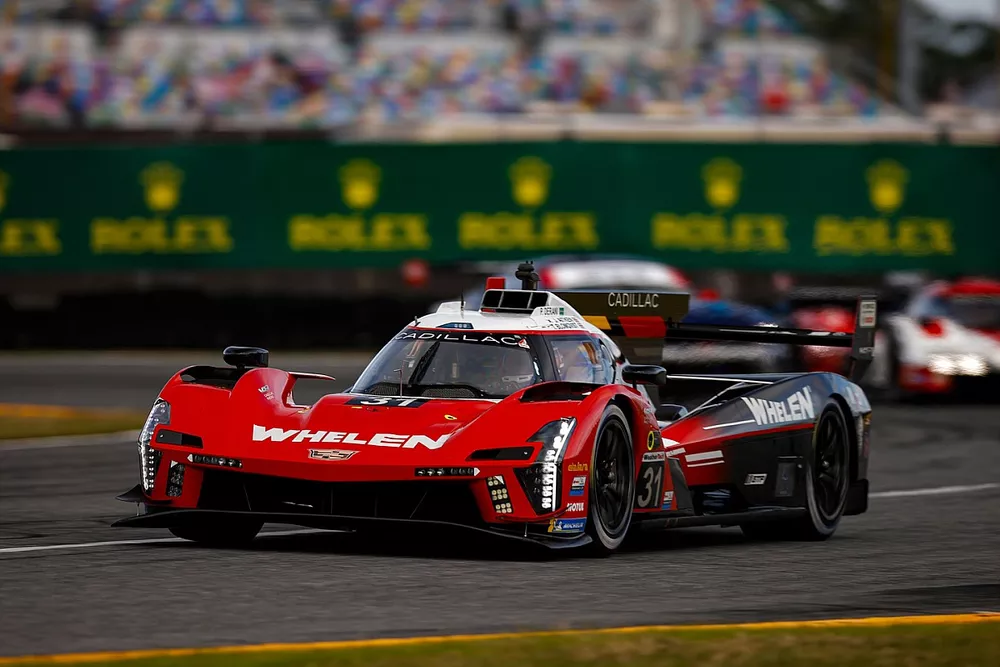 #31 Action Express Racing Cadillac V-Series.R: Pipo Derani, Jack Aitken, Tom Blomqvist