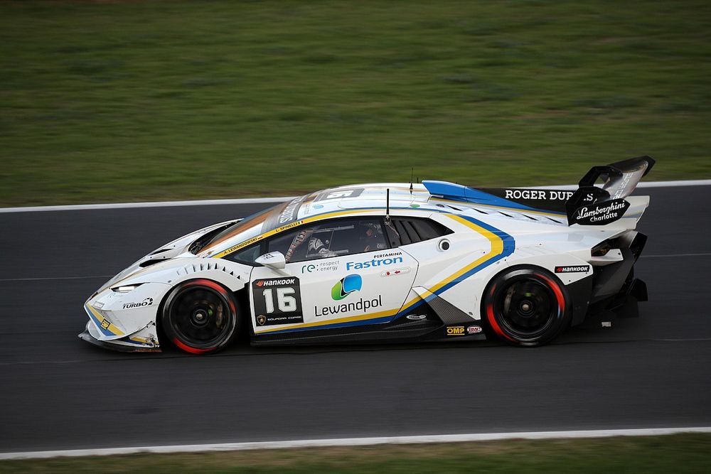 #16 Andrzej Lewandowski, VSR - Vincenzo Sospiri Racing