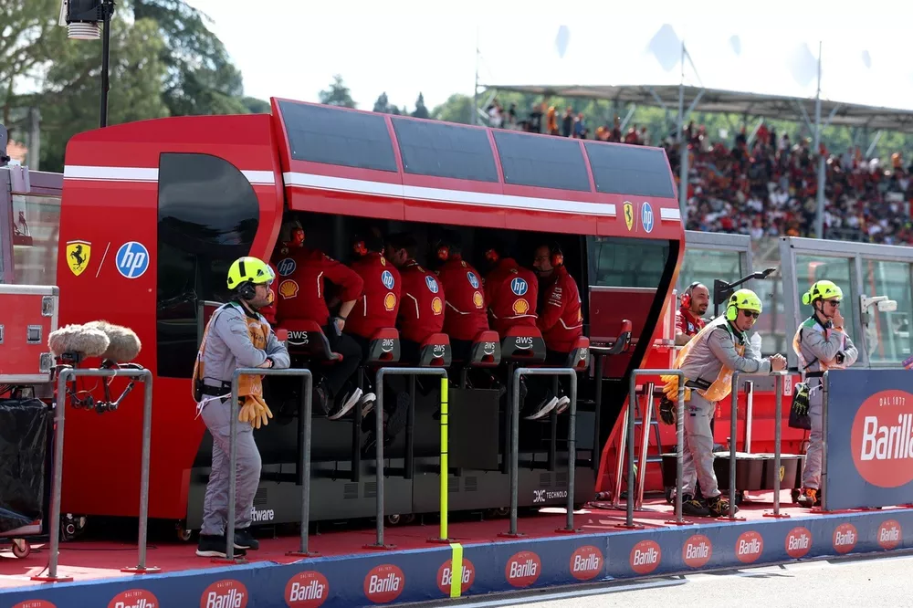 Il muretto dei box della Scuderia Ferrari