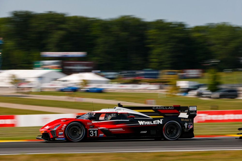 #31 Action Express Racing Cadillac V-Series.R: Pipo Derani, Jack Aitken