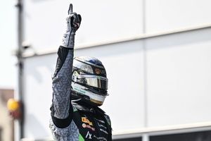F2 Australia: Durksen domina en una carrera muy al sprint