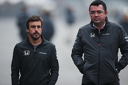 Boullier: "Hay vida fuera del paddock de la F1"