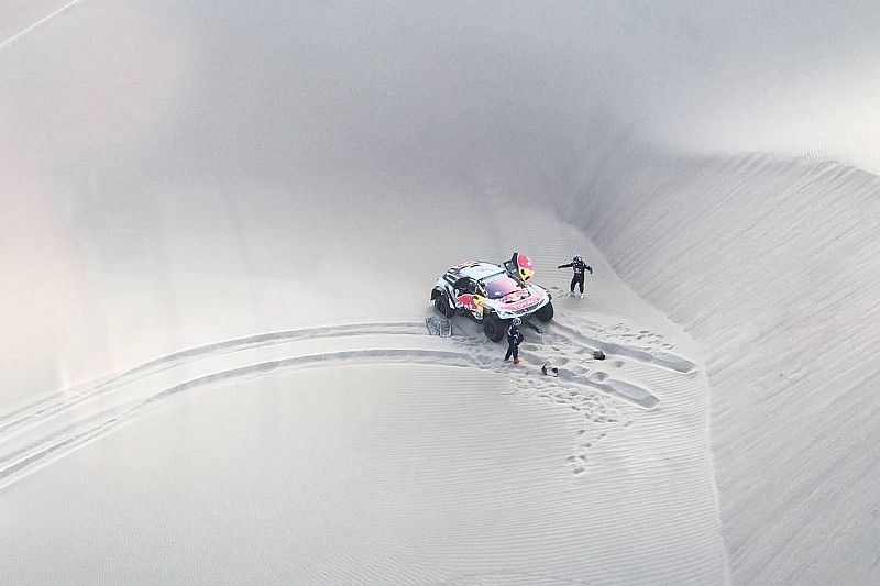 #306 Peugeot Sport Peugeot 3008 DKR: S&eacute;bastien Loeb, Daniel Elena