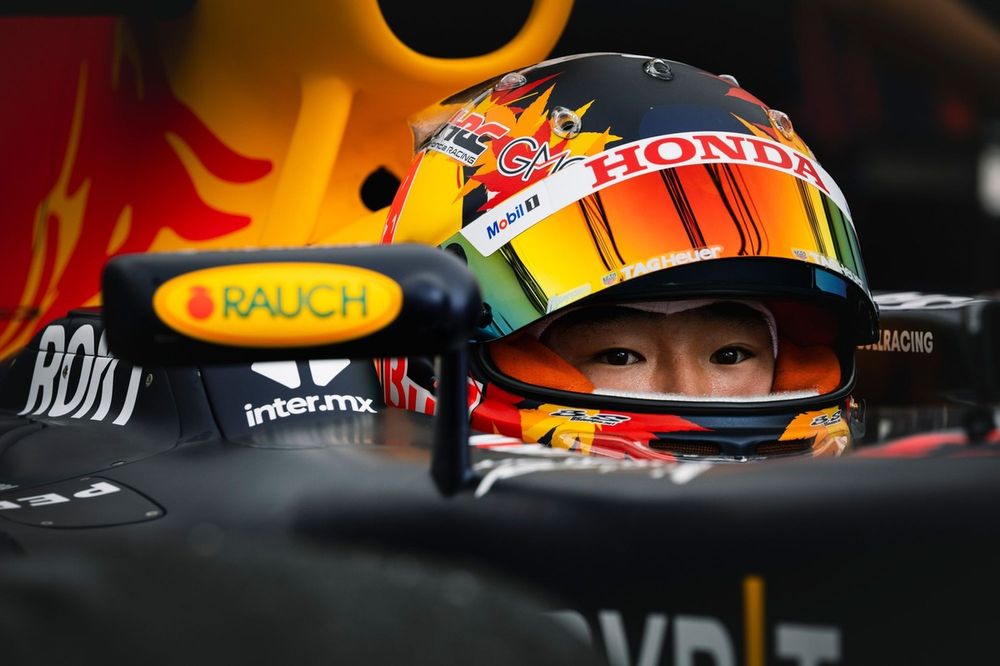 Yuki Tsunoda, Red Bull Racing, Red Bull Racing RB8