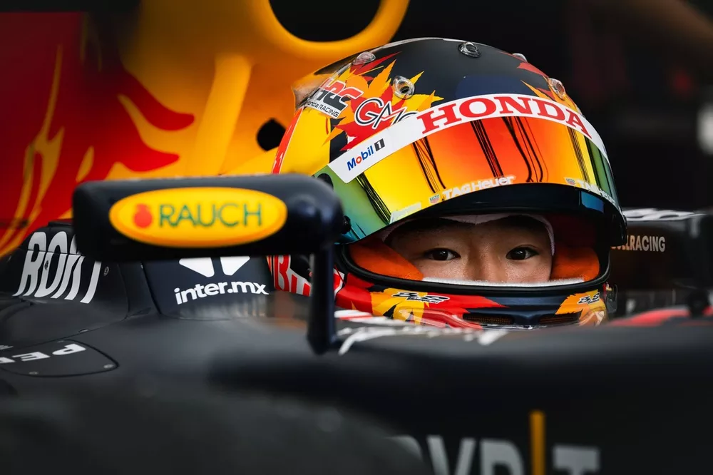 Yuki Tsunoda, Red Bull Racing RB8