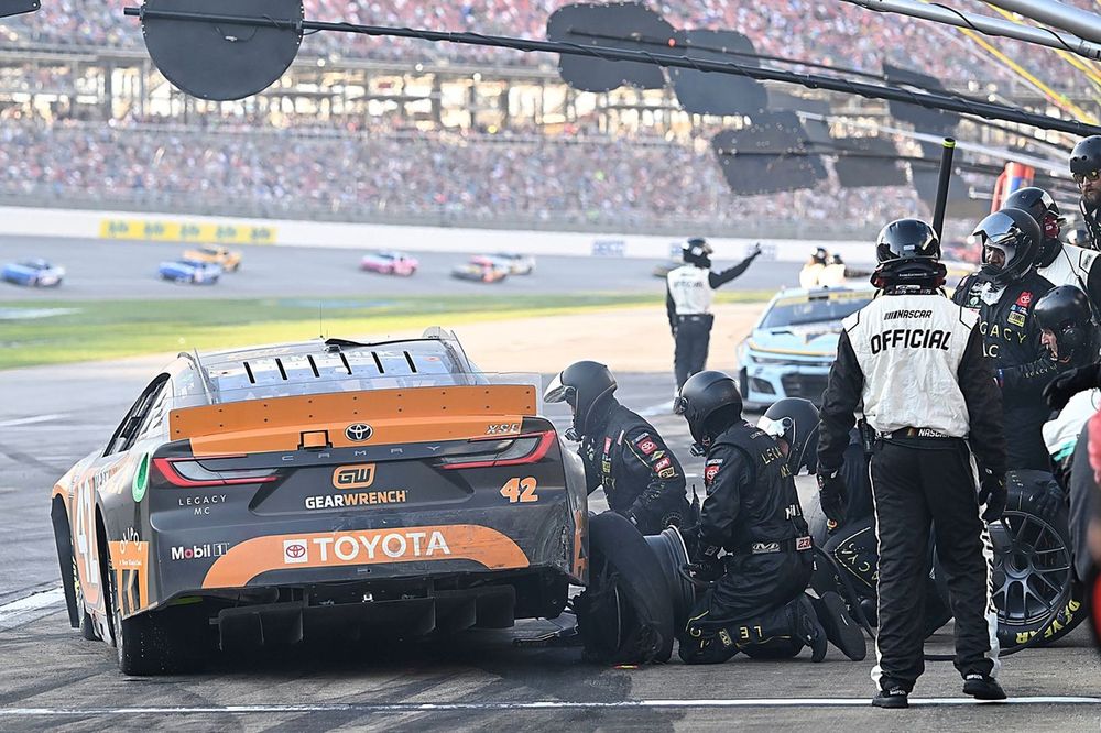 John Hunter Nemechek, LEGACY MOTOR CLUB, GearWrench Toyota Camry