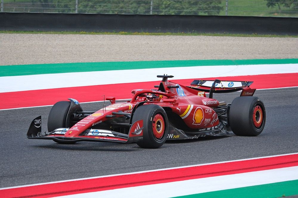 Carlos Sainz, Ferrari during the Pirelli test