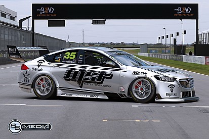 Supercars team takes on new co-owner