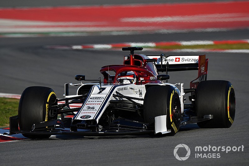 Wolff: Ferrari ve Alfa Romeo'nun ön kanat konsepti çok farklı