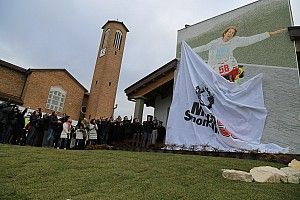 La memoria de Marco Simoncelli contribuir&aacute; a ayudar a personas con discapacidad