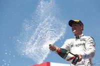 Há dez anos, Schumacher conquistava seu último pódio na F1 após corrida caótica em Valência; relembre