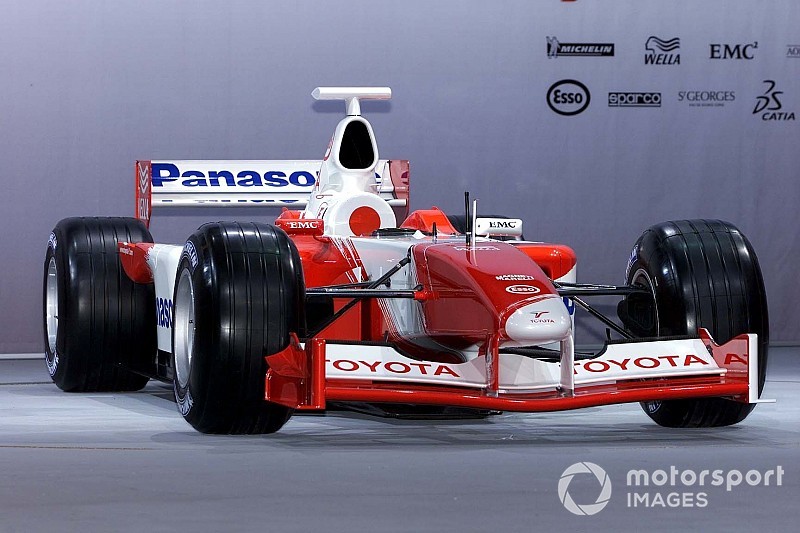 Egy nagy reményekkel indult sztori kezdete: a 2002-es Toyota