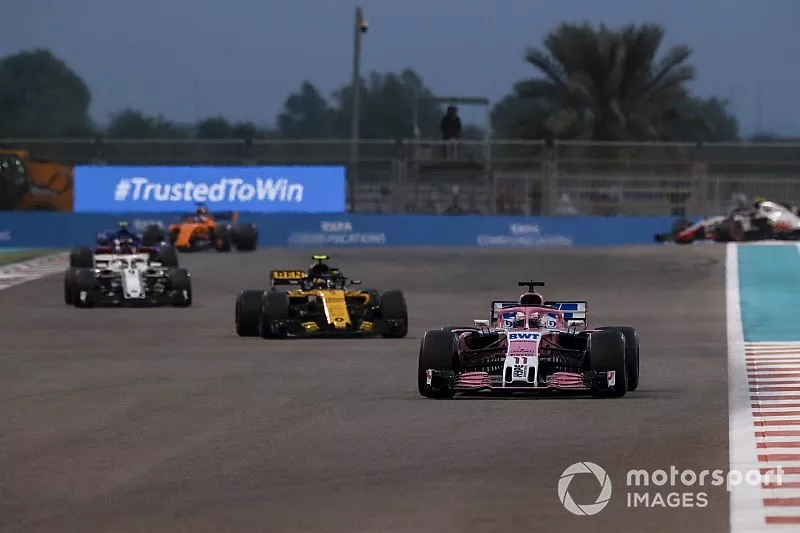 سيرجيو بيريز، ريسينغ بوينت فورس إنديا وكارلوس ساينز الإبن، رينو وماركوس إريكسون، ألفا روميو ساوبر



