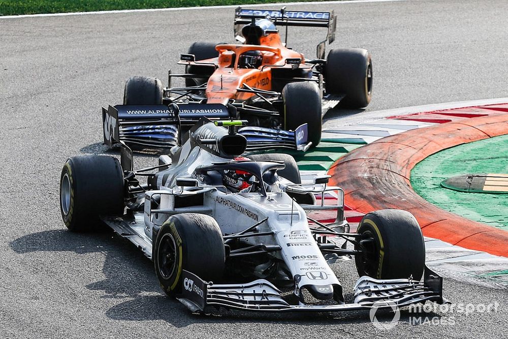 Pierre Gasly, AlphaTauri AT01, Carlos Sainz Jr., McLaren MCL35