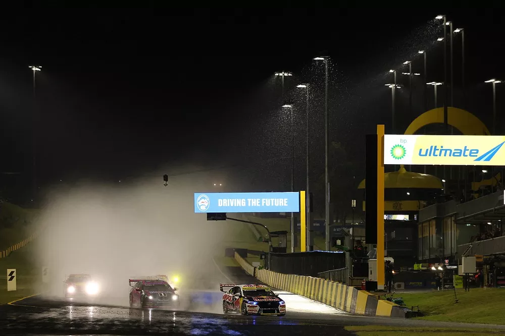 Jamie Whincup, Triple Eight Race Engineering Holden ZB Commodore