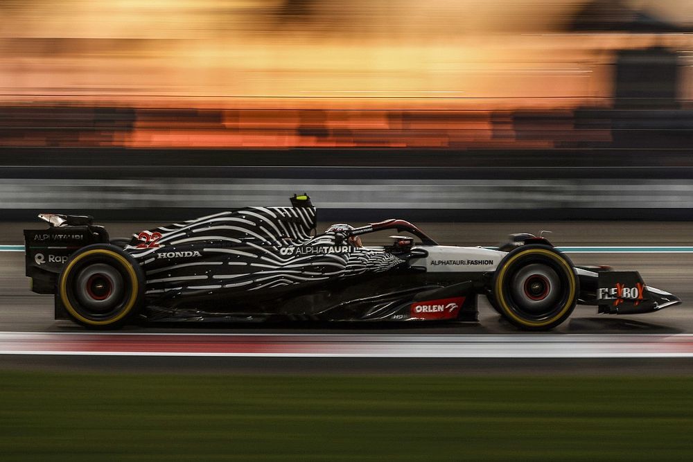 角田裕毅、”恩師”へ送る8位！ 奮闘見せて初のドライバー・オブ・ザ