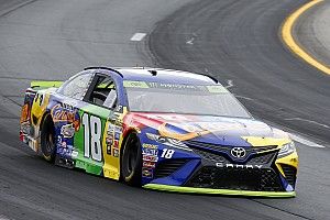 Kyle Busch escapa de 'Big One' e vence em New Hampshire