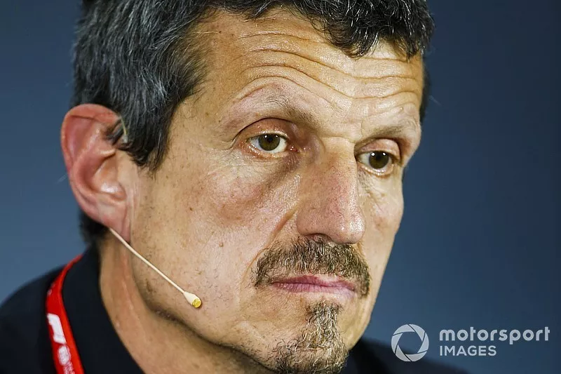Guenther Steiner, team principal de Haas F1, lors de la conférence de presse des responsables d'équipes