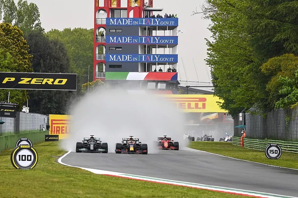 Lewis Hamilton, Mercedes W12, Max Verstappen, Red Bull Racing RB16B
