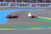 V&iacute;deo: &iexcl;Bagnaia se cae y acaba con un cero en la sprint de Francia!