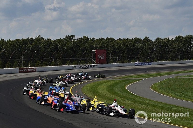 Josef Newgarden, Team Penske Chevrolet, Alexander Rossi, Andretti Autosport Honda, start