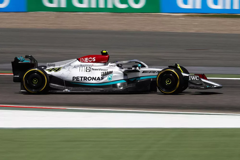 Lewis Hamilton, Mercedes W13