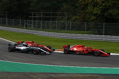 Marko: Vettel nemcsak a Mercedes, hanem saját csapattársa ellen is versenyez