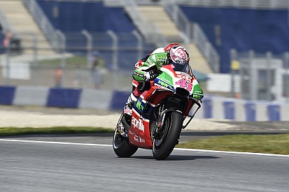 Espargaró: "La Aprilia no es una moto competitiva a día de hoy"
