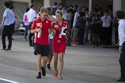 Vettel: kevesen múlik, hogy zseninek vagy idiótának néznek