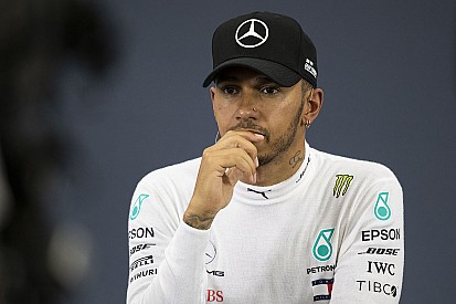 Hamilton habzsolja az életet: Muhammad Ali a pólóján