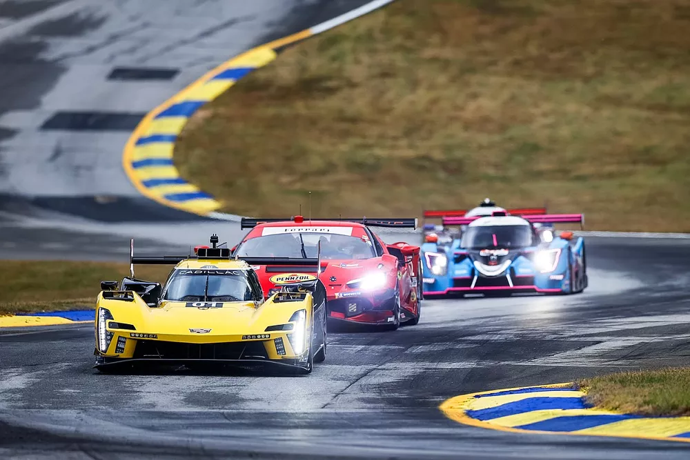 #01 Cadillac Chip Ganassi Racing Cadillac V-LMDh: Sebastien Bourdais, Renger van der Zande, Scott Dixon