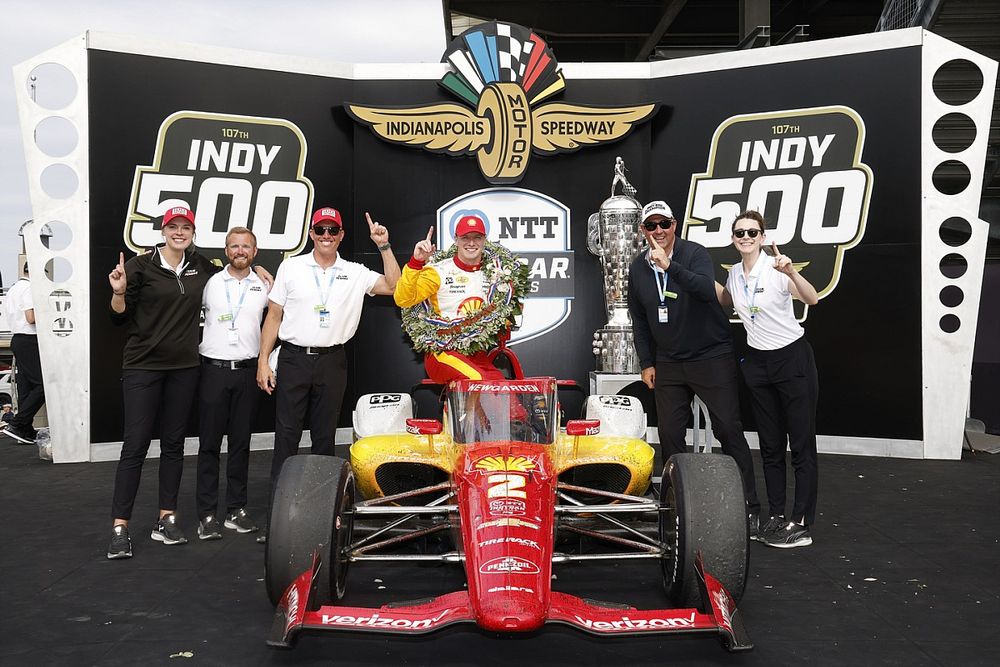 Josef Newgarden, Team Penske Chevrolet, podium,