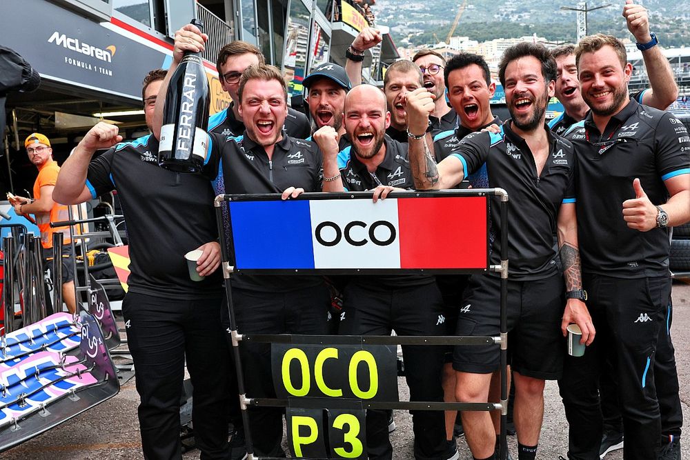 Alpine F1 Team celebrate third position for Esteban Ocon, Alpine F1 Team