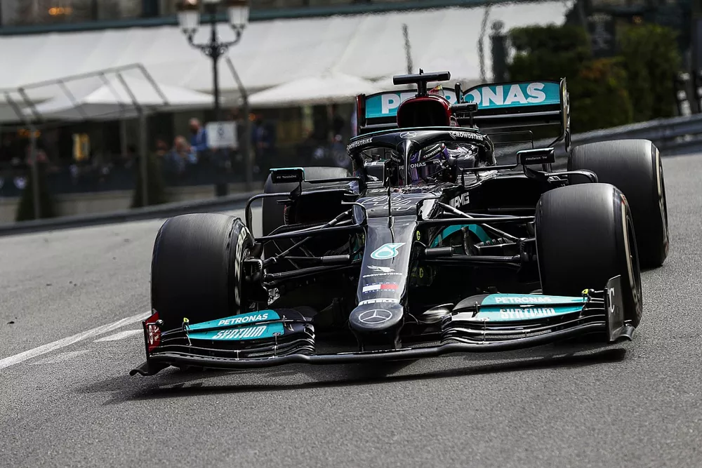 Lewis Hamilton, Mercedes W12