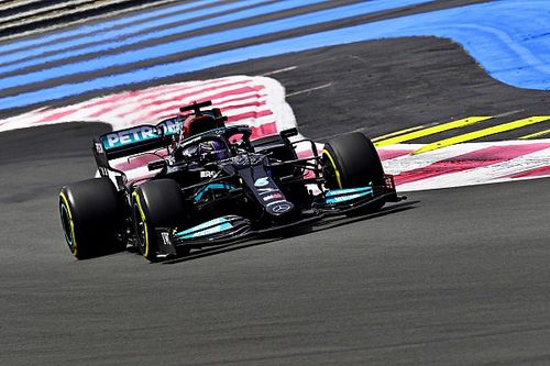 Hamilton happy to prove &lsquo;myth&rsquo; about Mercedes chassis swap wrong