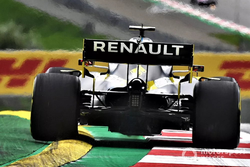 Vue d&eacute;taill&eacute;e du diffuseur de la Renault F1 R.S.20 