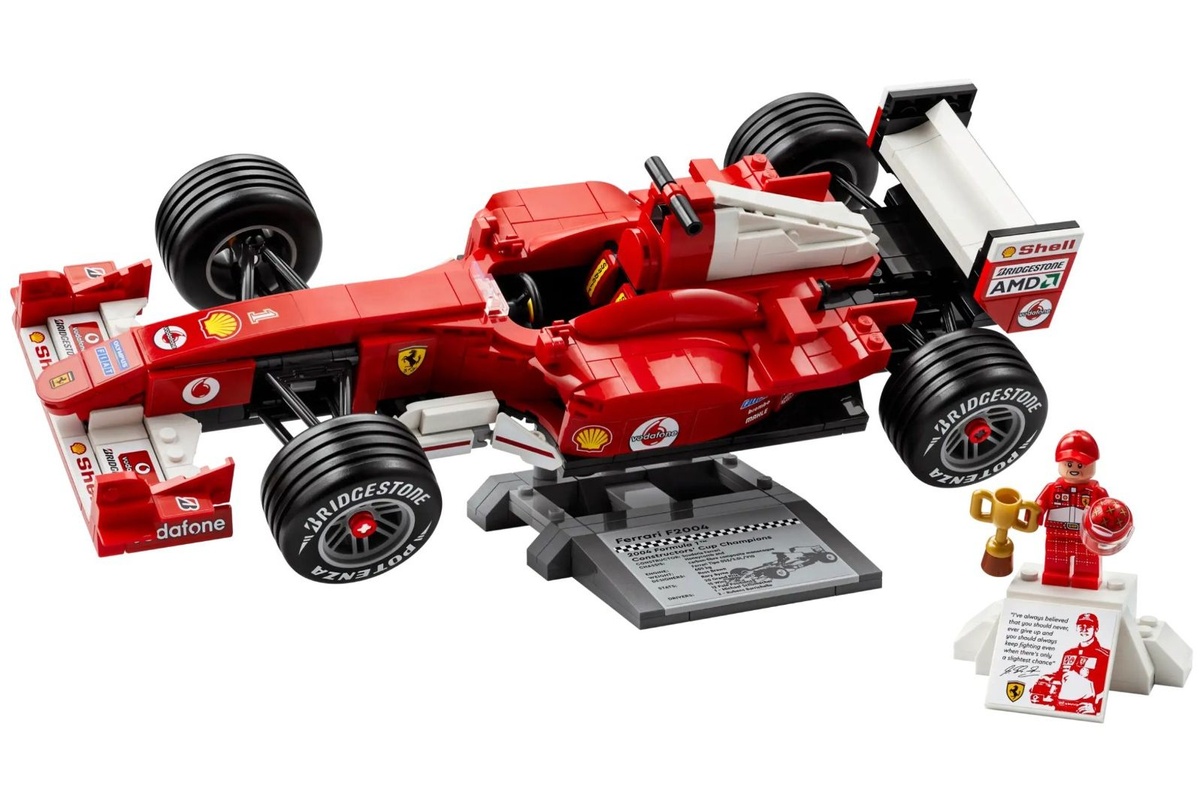La Ferrari F2004 de Michael Schumacher officialisée par LEGO