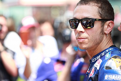 Rossi: "No es justo jugarse el contrato en las tres primeras carreras"